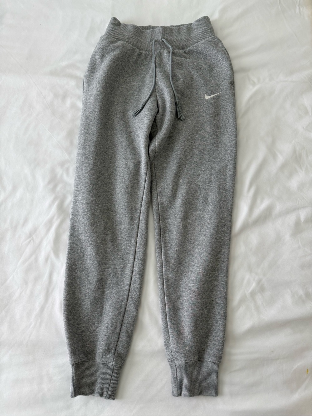 Nike Grey Women's sweatpants with Drawstring Waist